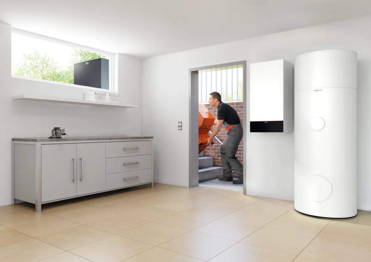 Heizungstausch: Viessmann Wärmepumpe Vitocal 250-A mit Speicher, der alte Kessel wird abtransportiert